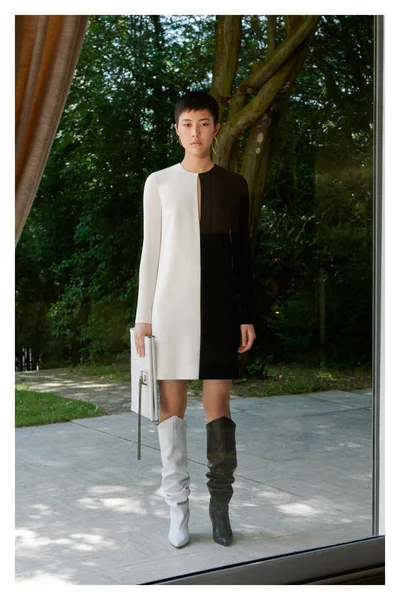Look 18